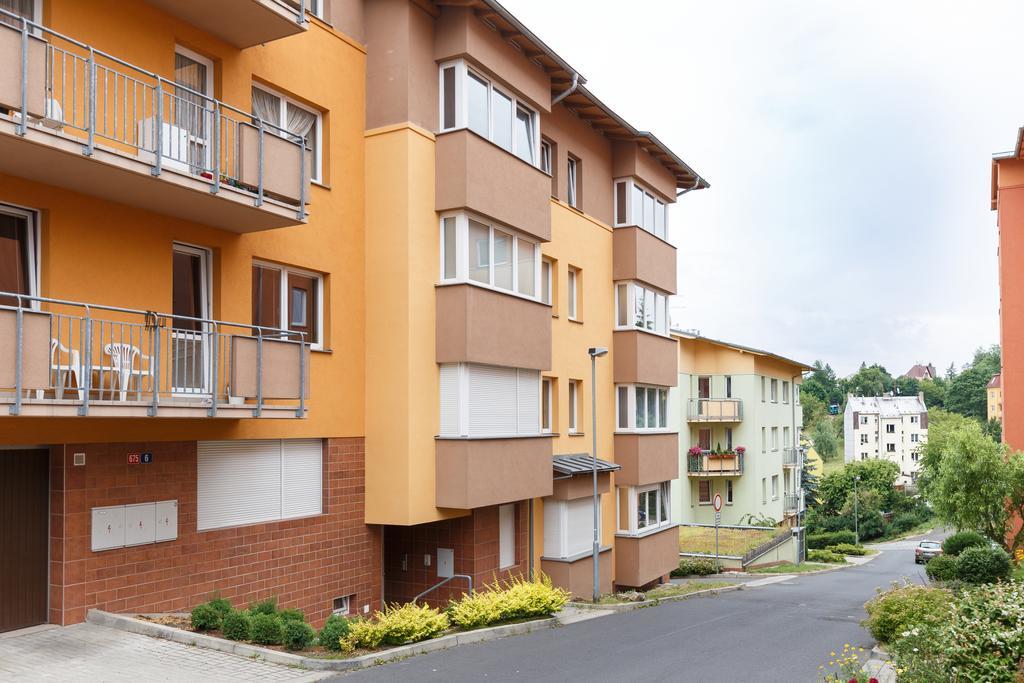 Modern Apartment With 2 Bedrooms Karlovy Vary Kültér fotó